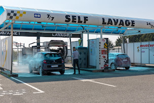 Photo n°3 de RENAULT GARAGE CENTRAL AGENT à Divatte-sur-Loire (Vendeur de voitures d'occasion)