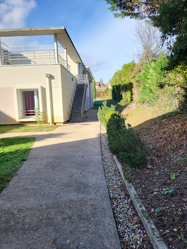 Photo de EHPAD ET ACCUEIL DE JOUR Résidence Paul Eluard à Saint-Didier-sous-Riverie (69440)