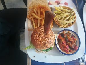 Photo n°41 de Restaurant L'Artiste à Paris (Restaurant halal)