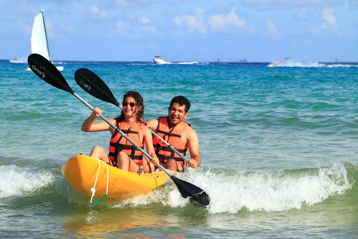 ScubaCaribe - Diving & Water Sports