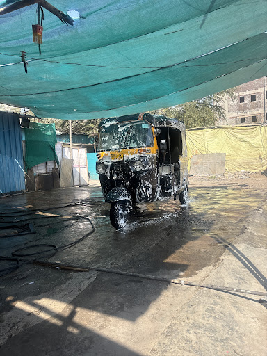 Auto Riksha wash Only ₹150 or ₹250/₹300 post image