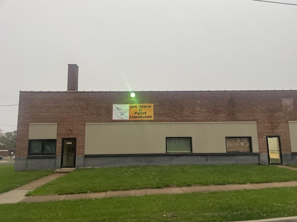 Binsconsin Discount Products Bin Store photo 3