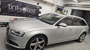 Photo n°18 de VITRES TEINTEES Saint-Étienne - TINTmyGLASS 42 à Firminy (Service de teinte de vitres automobiles)