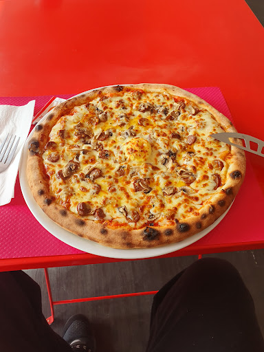 Photo 2 - XL pizza