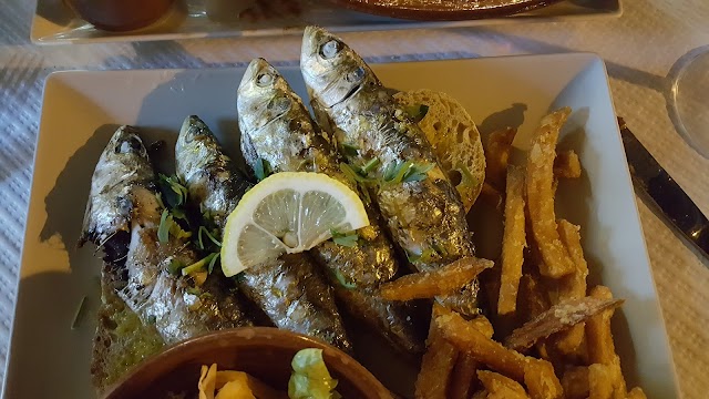 Álvaro de Campos Coffee Shop & Restaurante