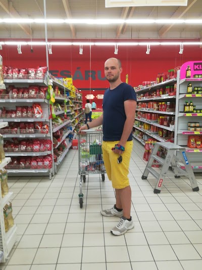 Photos of Auchan store in Miskolc-South