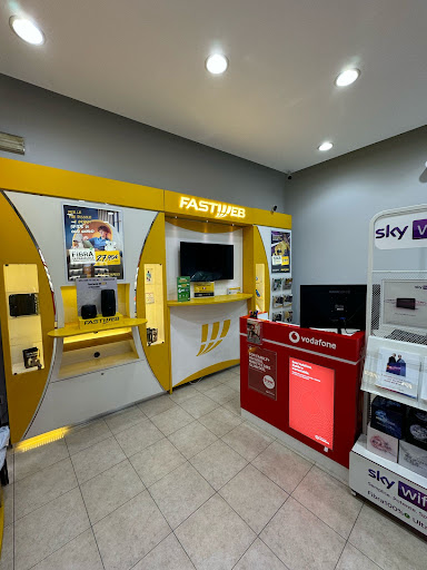 Negozio Windtre Fastweb SKY Vodafone Legnano✨ - Thumbnail
