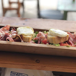 Photo n°55 de Chez Chanchan à Mandelieu-la-Napoule (Saladerie)