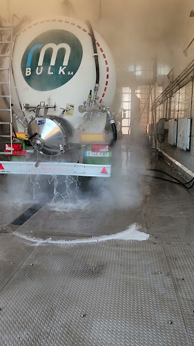 Tank cleaning