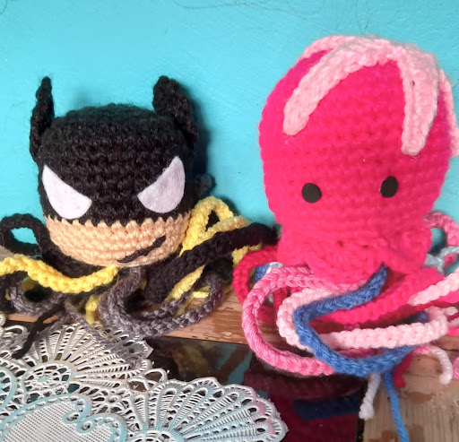 Manicurista y crochet - Thumbnail