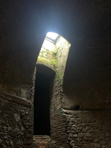 La Ghiacciaia Del Casino Dei Boschi Gallery - Italy