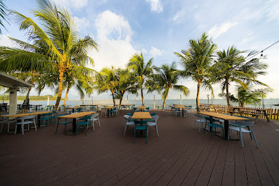 Stella Seaside Lounge