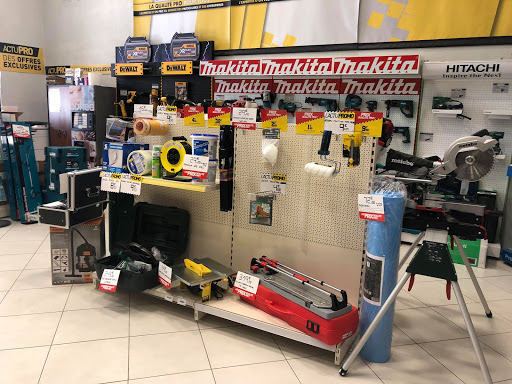 Photo 3 - Tout Faire Materiaux Schneider