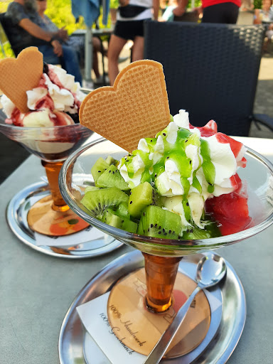 Eiscafé Roberto Gallery - Germany