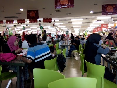 Photos of Toserba Yogya Kuningan
