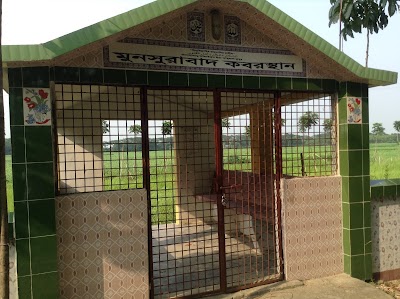 Photos of Munsurabad Cemetery