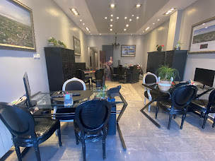 Photo n°1 de LONGUEIL IMMOBILIER à Maisons-Laffitte (Agence immobilière)