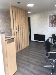 Photo n°1 de Sabrina L'Instant Coiffure à Farschviller (Salon de coiffure)