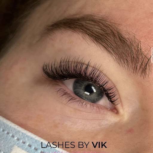 Lashes By Vik - vipper, vippeextensions, brow lamination og bryn Tromsø