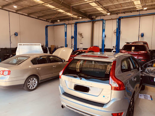 YY Auto Prestige Service Notting Hill - Thumbnail