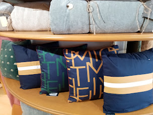 Photo n°7 de Magasin Rousseau à Pontivy (Magasin de vêtements pour hommes)