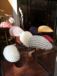 Photo n°47 de Le chapeau voyageur à Cotignac (Chapellerie)