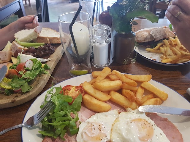 The Bailiwick - Free House