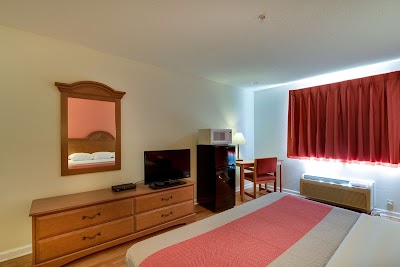 Photos of Motel 6 Hinesville Ga