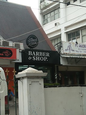 Di Bawah Pohon Barber & Shop, Author: Muhammad Abduh