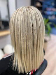 Photo n°5 de Quick'N'Coiff à Vauréal (Magasin de produits de beauté)