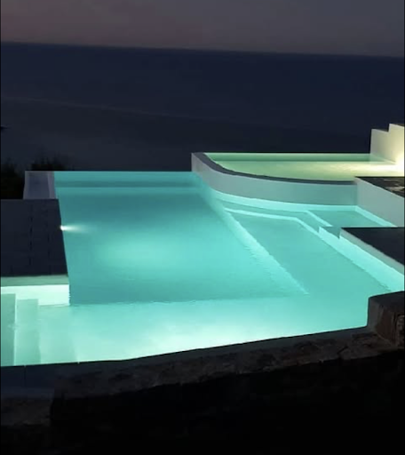 Photo de ECRIN BLEU CREATION ET ENTRETIEN DE PISCINES