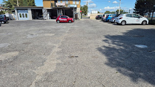 Photo n°16 de CARROSSERIE B.C.C à Saint-Mitre-les-Remparts (Atelier de carrosserie automobile)