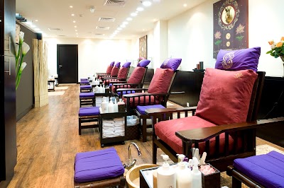 Photos of Tips & Toes Spinneys Jumeirah