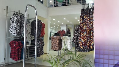 Photos of Fashion Side