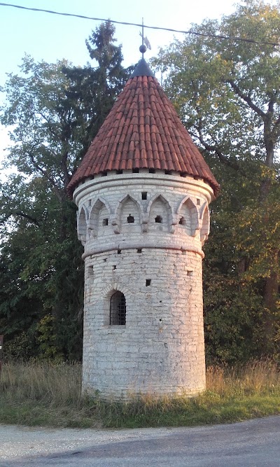 Photos of Kavastu m&otilde;is