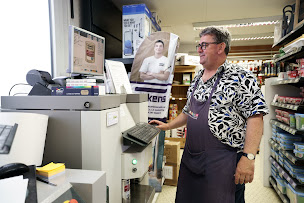 Photo n°5 de Quincaillerie Cosca - Eureka Ma Maison à L'Île-d'Yeu (Boutique de cigarettes électroniques)
