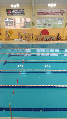 Opinii despre Zespół Krytych Pływalni w Krośnie în Krosno - Kompleks sportowy