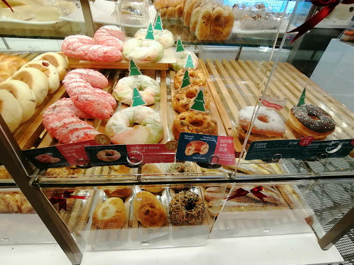 BreadTalk - Visual