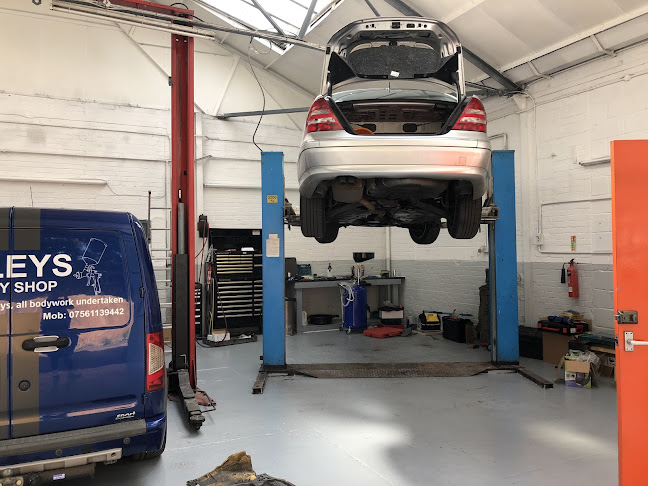 aandrautorepairsltd.co.uk