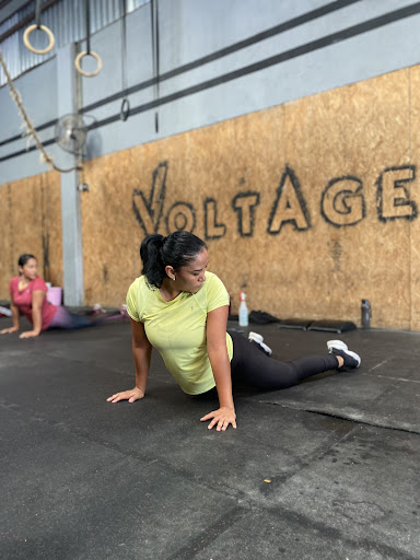 CF VOLTAGE - Visual
