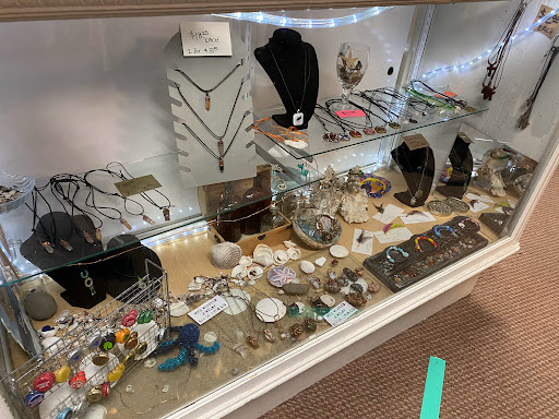 Thrifty Sisters LLC - Thumbnail