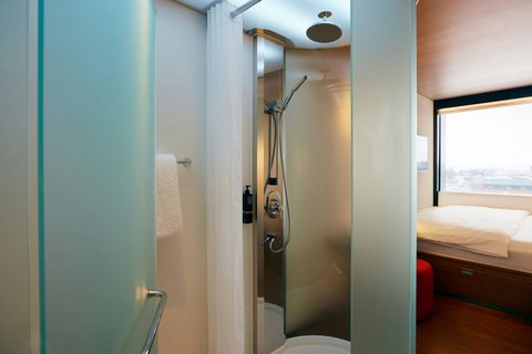 citizenM Copenhagen Radhuspladsen by null