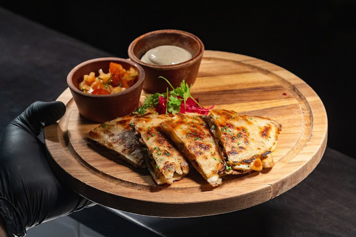 Sol Kitchen & Bar by null