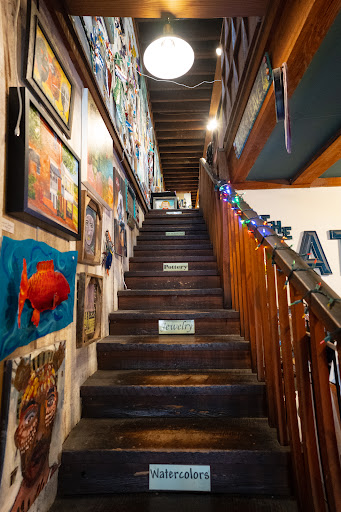 Attic Gallery - Thumbnail