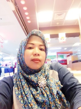 Kedai Betawi Enya Muhinah, Author: Wanti Irani