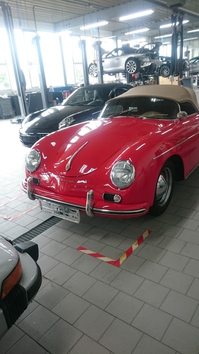 Photos of Porsche Centre Gie&szlig;en