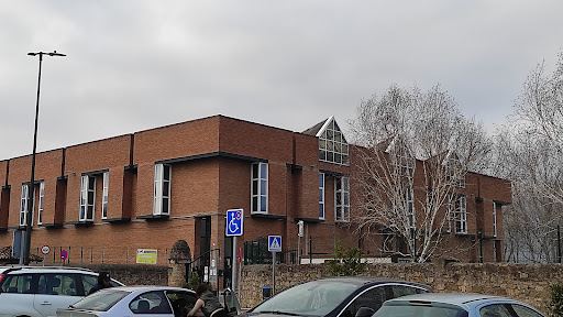 Pabellón polideportivo de Los Corrales de Buelna