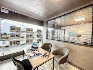 Photo n°2 de AIC IMMOBILIER à Combloux (Agent immobilier)