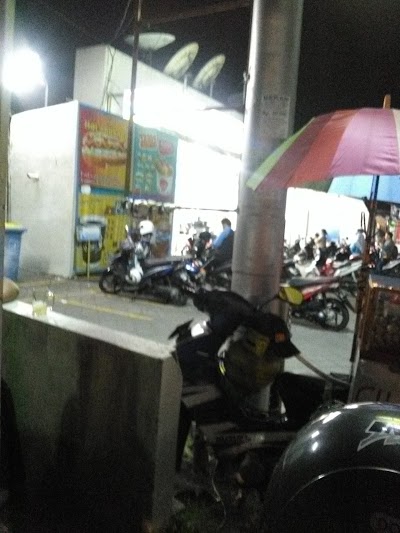 Photos of Indomaret Tamantirto