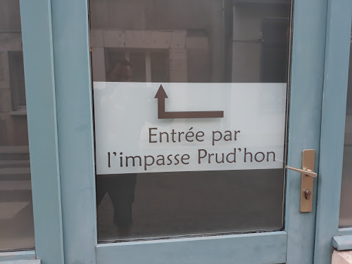 AUDREY MAZARD _ Masseur-Kinésithérapeute & Praticienne en Acupuncture Gallery - France